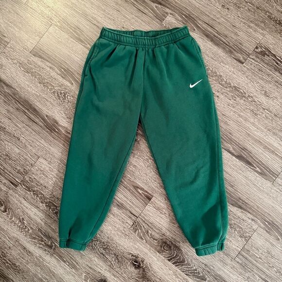 Nike Club Fleece Joggers - Picture 1 of 5